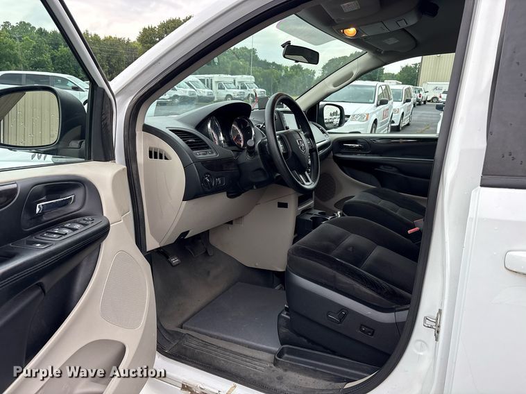 image for item DY0608 2017 Dodge Grand Caravan handicap accessible van