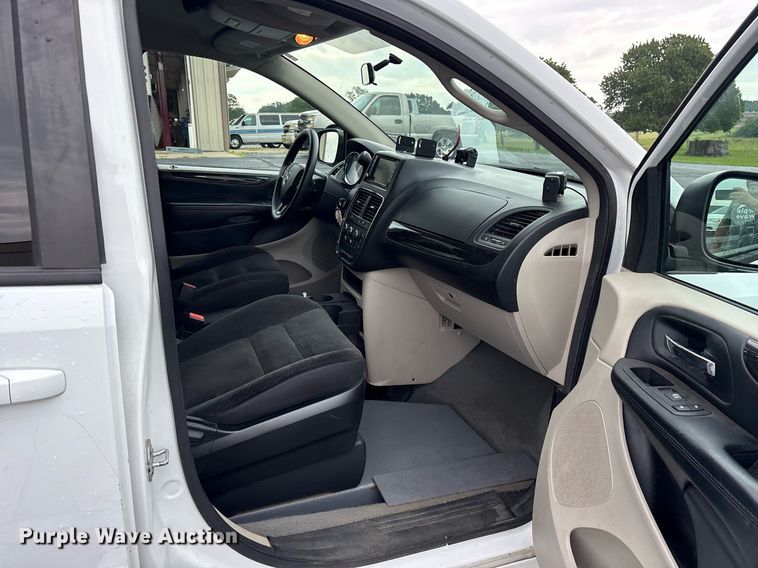image for item DY0608 2017 Dodge Grand Caravan handicap accessible van