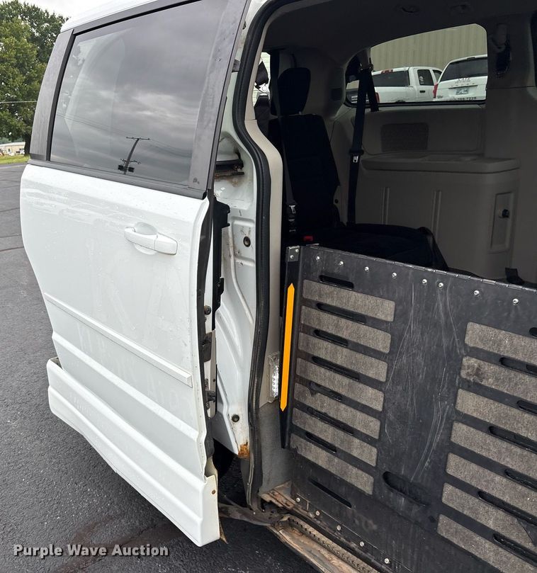 image for item DY0608 2017 Dodge Grand Caravan handicap accessible van