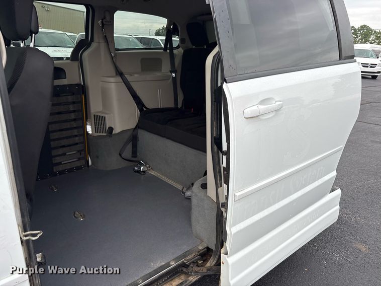 image for item DY0608 2017 Dodge Grand Caravan handicap accessible van
