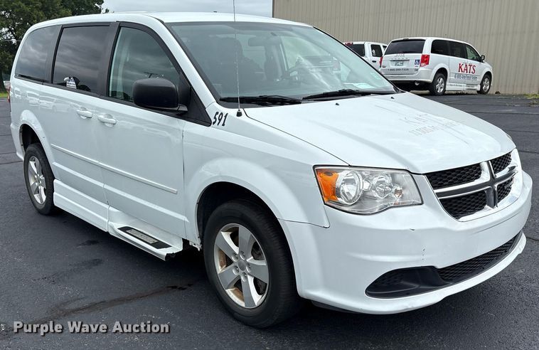image for item DY0609 2017 Dodge Grand Caravan handicap accessible van