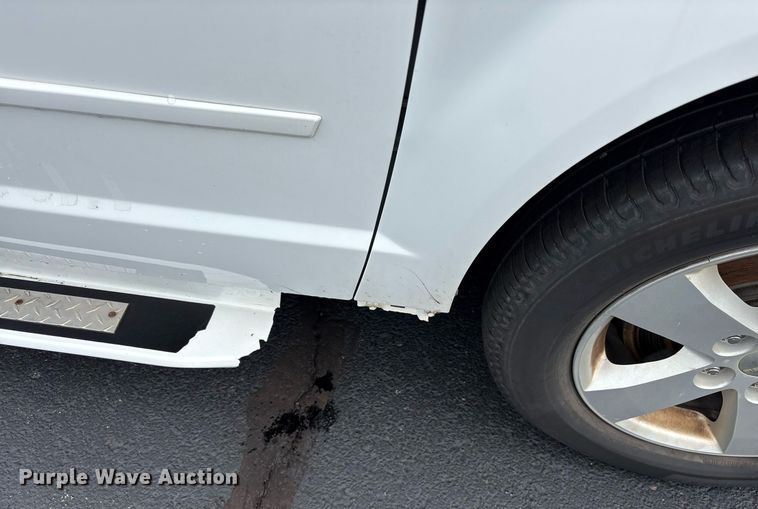 image for item DY0609 2017 Dodge Grand Caravan handicap accessible van