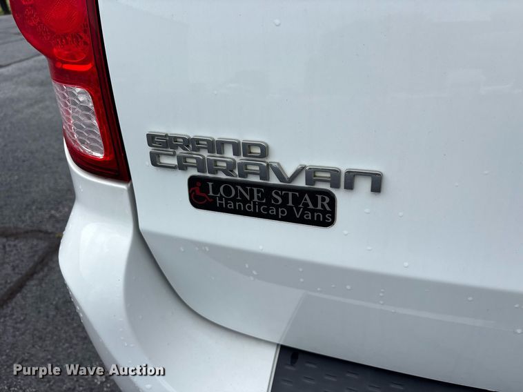 image for item DY0609 2017 Dodge Grand Caravan handicap accessible van