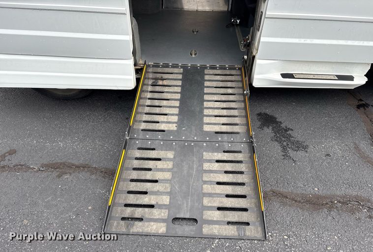 image for item DY0609 2017 Dodge Grand Caravan handicap accessible van