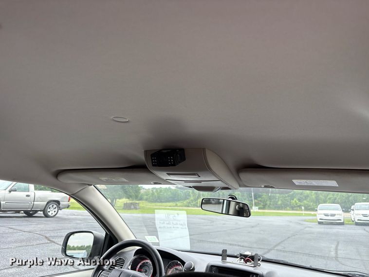 image for item DY0609 2017 Dodge Grand Caravan handicap accessible van