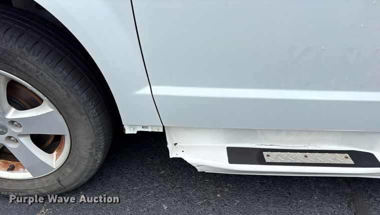 image for item DY0610 2018 Dodge Grand Caravan handicap accessible van