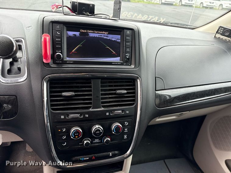 image for item DY0610 2018 Dodge Grand Caravan handicap accessible van