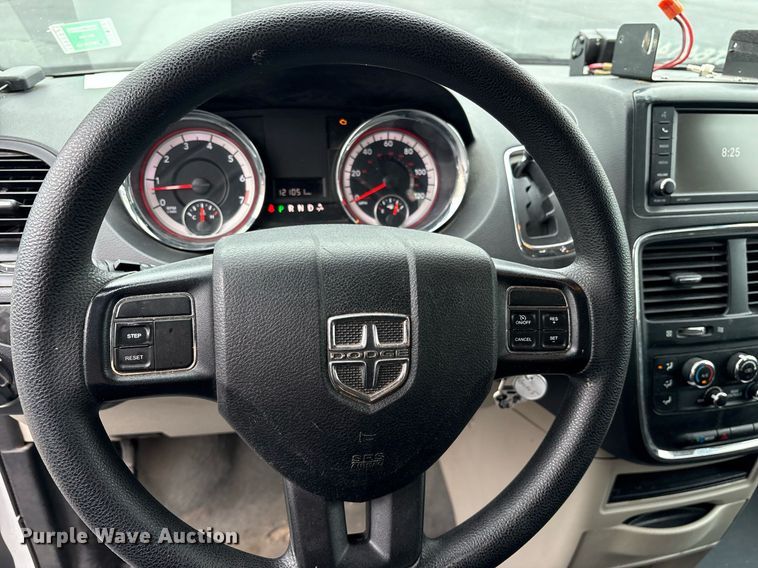 image for item DY0611 2018 Dodge Grand Caravan handicap accessible van