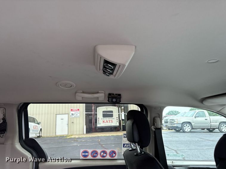 image for item DY0611 2018 Dodge Grand Caravan handicap accessible van