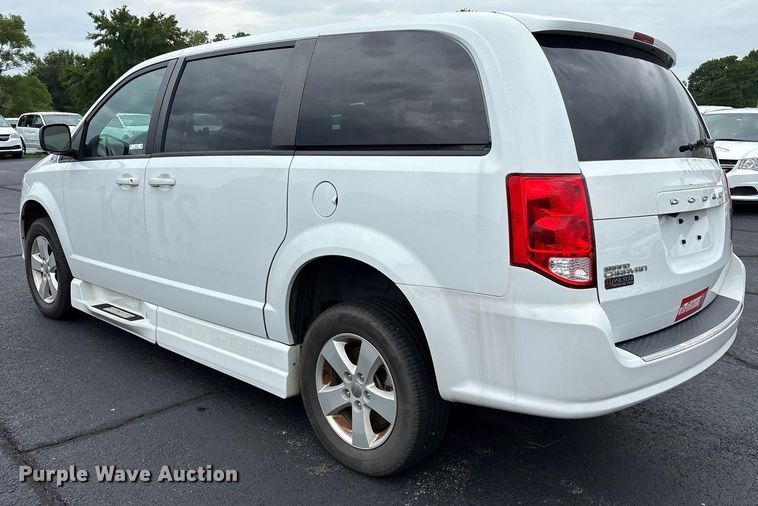 image for item DY0612 2018 Dodge Grand Caravan handicap accessible van