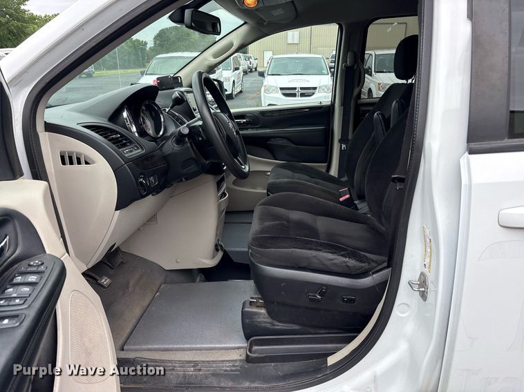 image for item DY0612 2018 Dodge Grand Caravan handicap accessible van