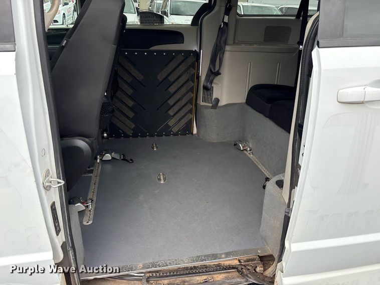 image for item DY0612 2018 Dodge Grand Caravan handicap accessible van