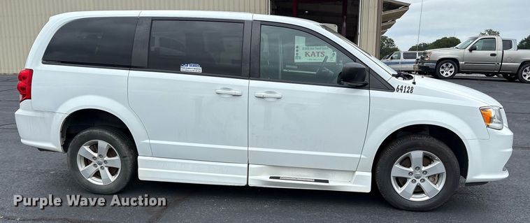 image for item DY0613 2018 Dodge Grand Caravan handicap accessible van
