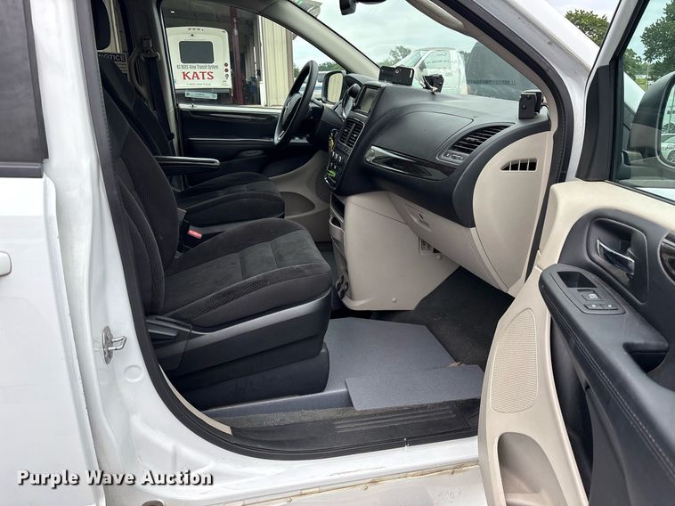 image for item DY0613 2018 Dodge Grand Caravan handicap accessible van