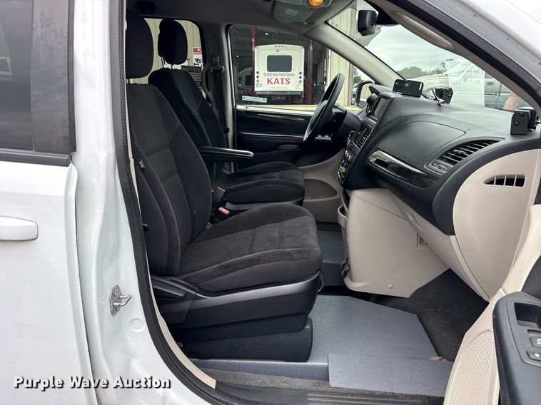 image for item DY0613 2018 Dodge Grand Caravan handicap accessible van