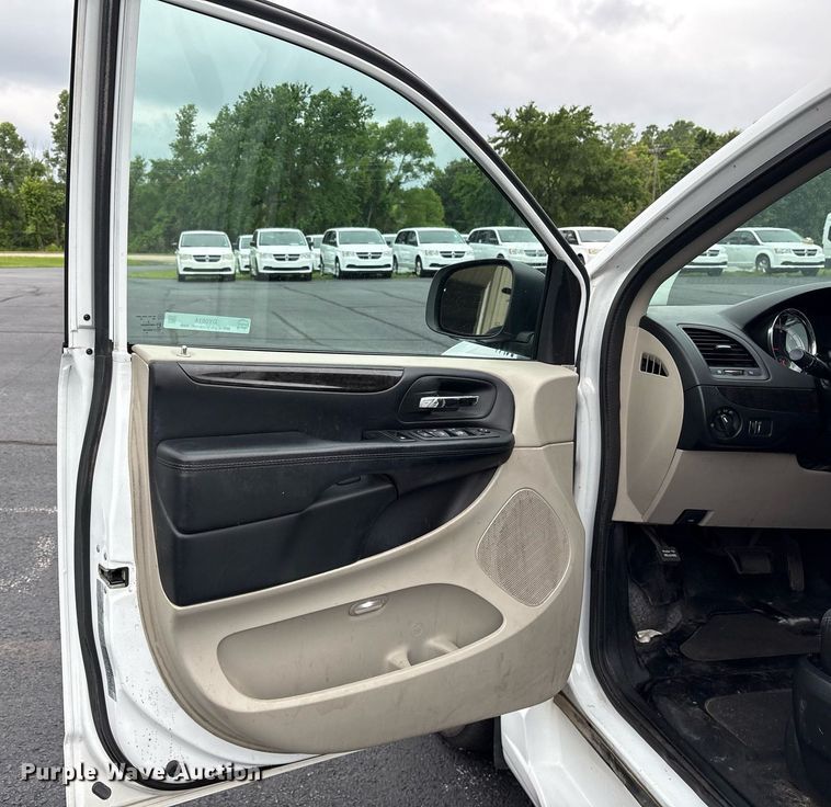 image for item DY0614 2019 Dodge Grand Caravan handicap accessible van