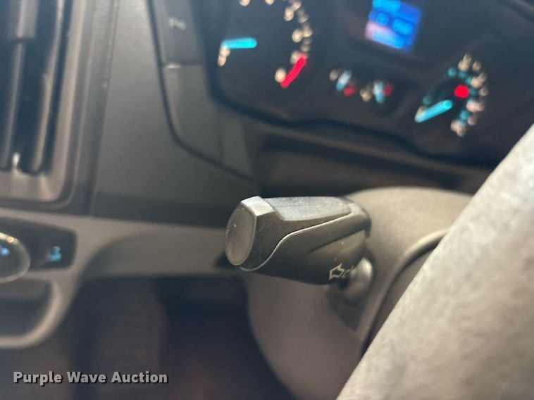 image for item DY0615 2017 Ford Transit shuttle bus