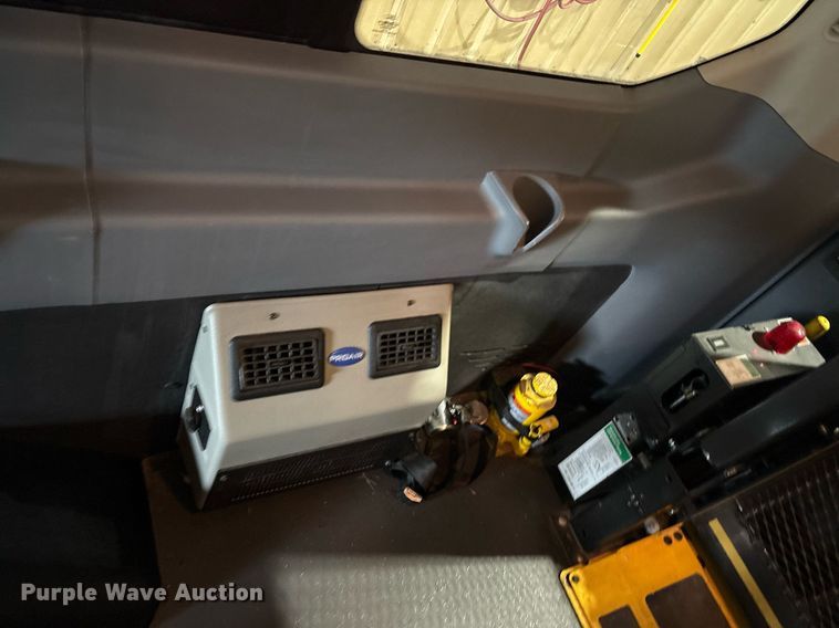 image for item DY0615 2017 Ford Transit shuttle bus