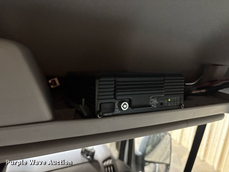 image for item DY0615 2017 Ford Transit shuttle bus