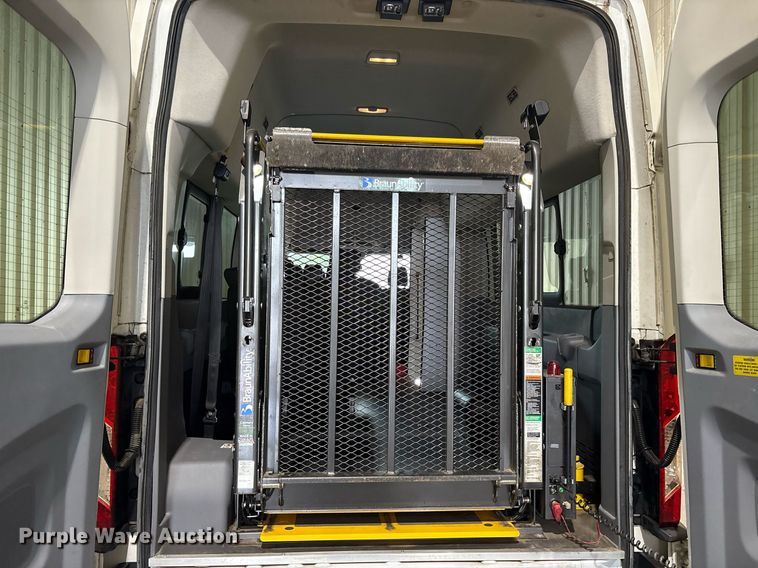 image for item DY0615 2017 Ford Transit shuttle bus