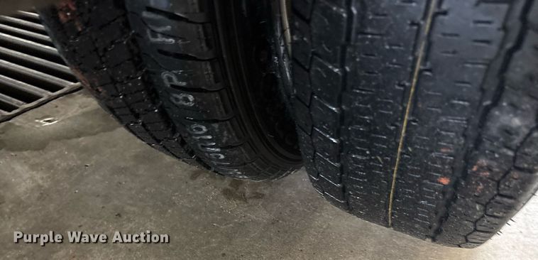 image for item DY0615 2017 Ford Transit shuttle bus