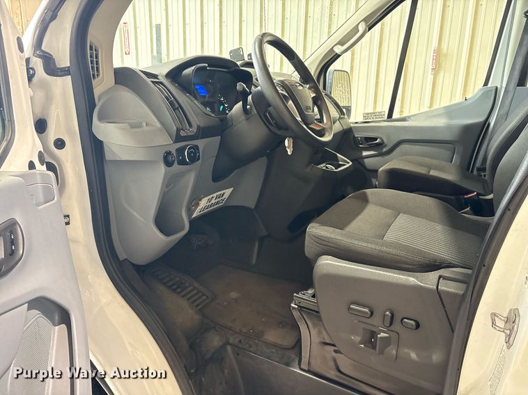 image for item DY0616 2017 Ford Transit shuttle bus