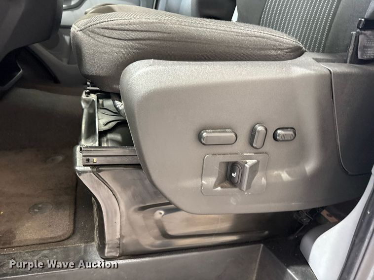 image for item DY0616 2017 Ford Transit shuttle bus