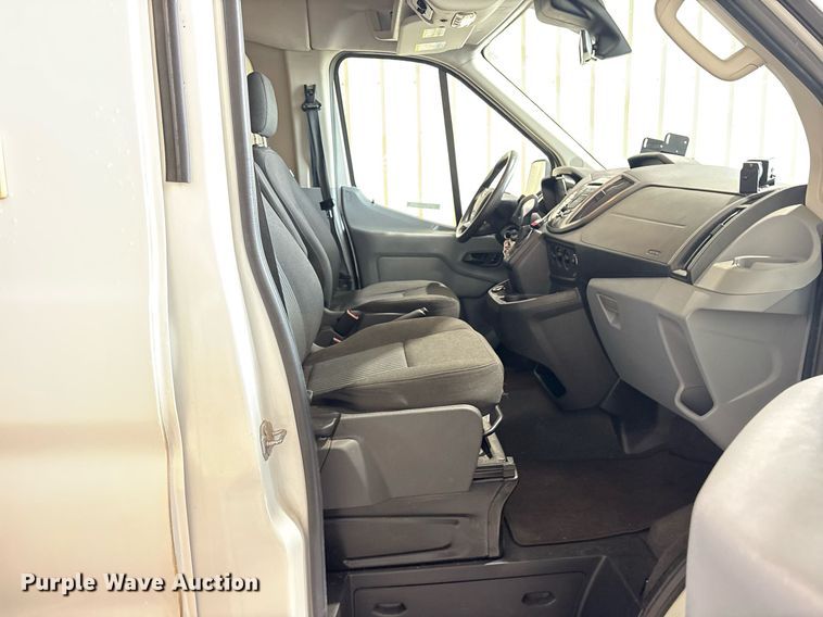 image for item DY0616 2017 Ford Transit shuttle bus