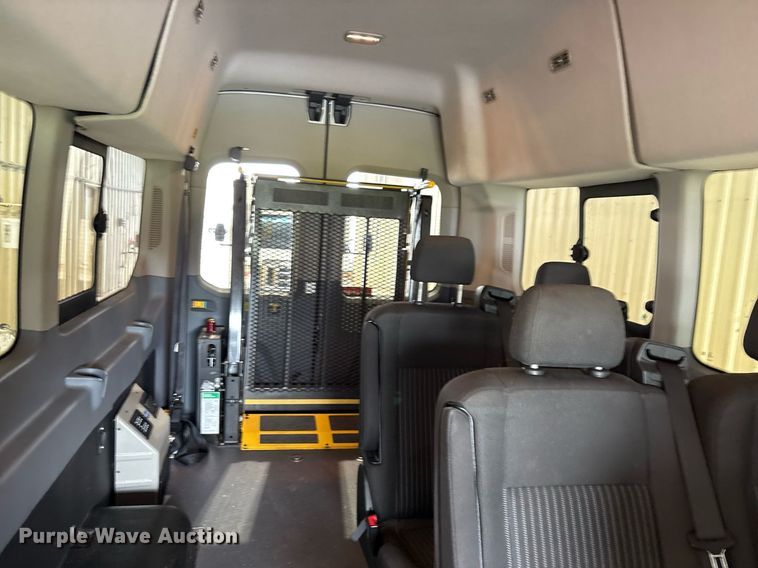 image for item DY0616 2017 Ford Transit shuttle bus