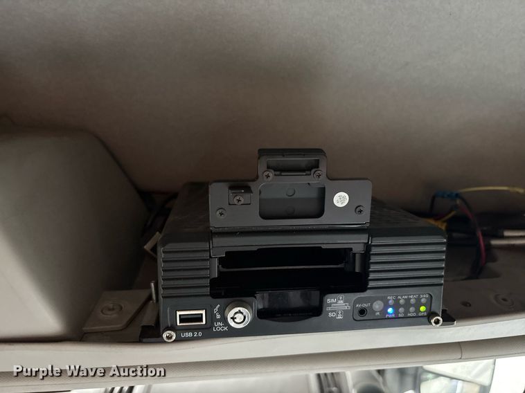 image for item DY0616 2017 Ford Transit shuttle bus