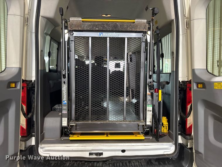 image for item DY0616 2017 Ford Transit shuttle bus