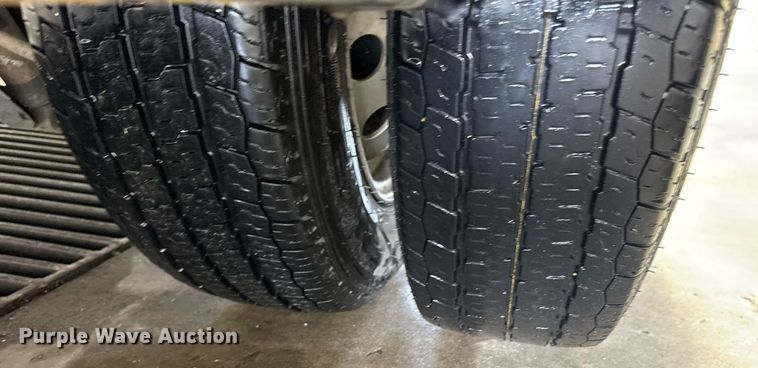 image for item DY0616 2017 Ford Transit shuttle bus