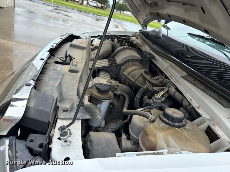image for item DY0617 2016 Ford E450 shuttle bus