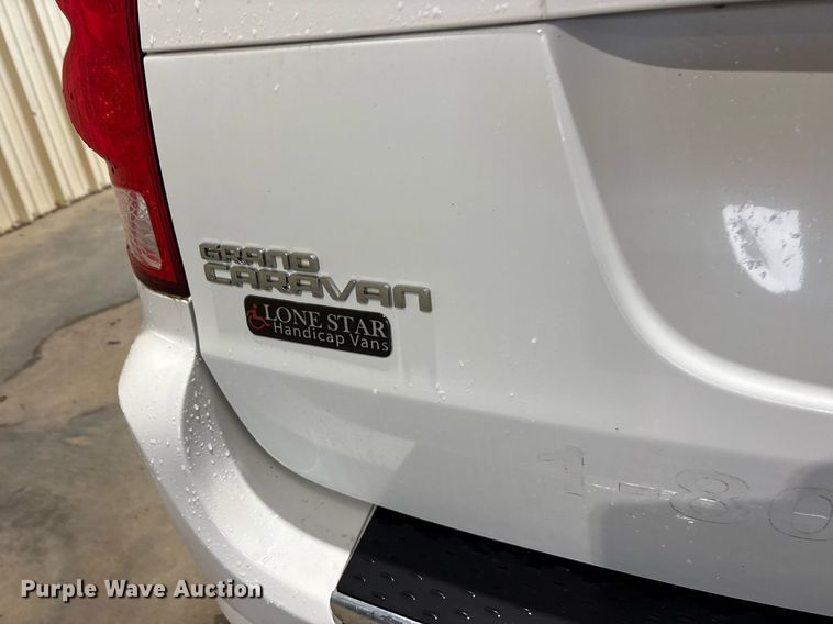 image for item DY0619 2016 Dodge Grand Caravan handicap accessible van