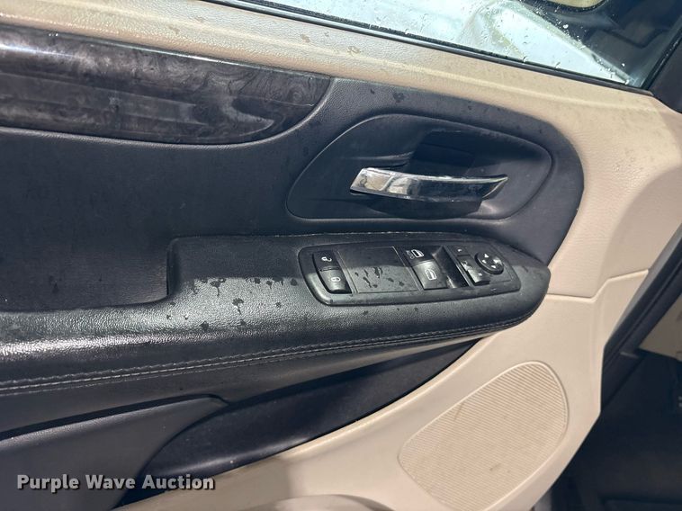 image for item DY0619 2016 Dodge Grand Caravan handicap accessible van