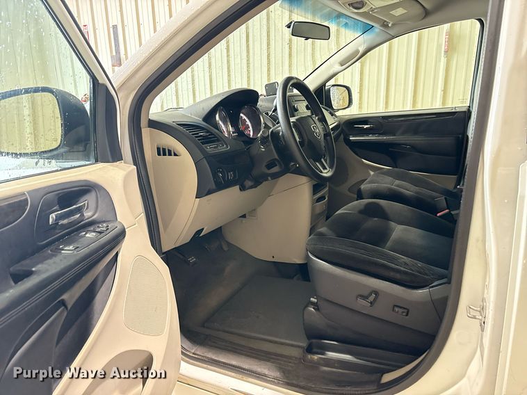 image for item DY0619 2016 Dodge Grand Caravan handicap accessible van