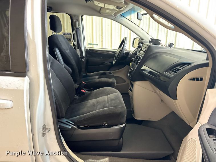 image for item DY0619 2016 Dodge Grand Caravan handicap accessible van