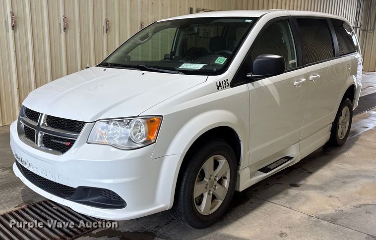 image for item DY0620 2018 Dodge Grand Caravan handicap accessible van