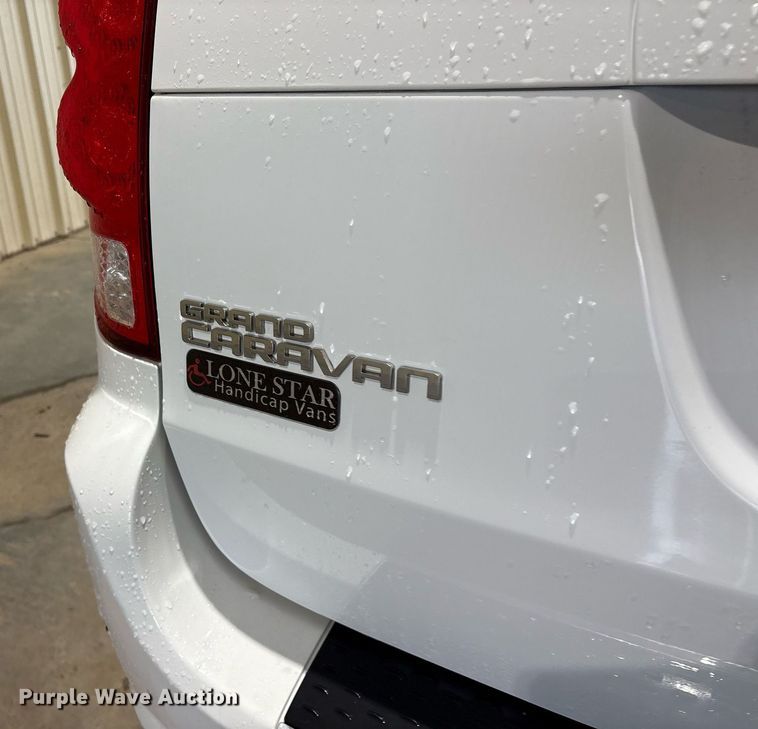 image for item DY0620 2018 Dodge Grand Caravan handicap accessible van