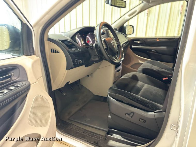 image for item DY0620 2018 Dodge Grand Caravan handicap accessible van