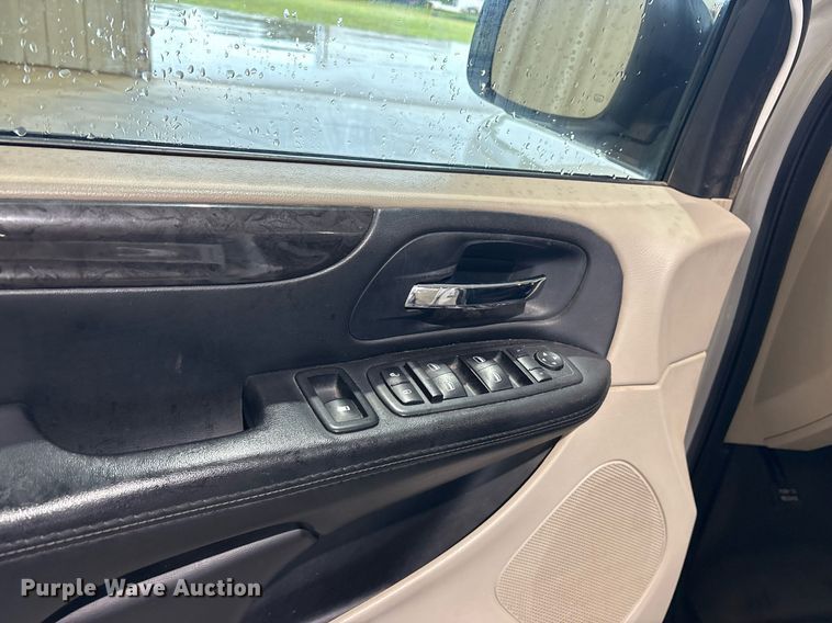 image for item DY0620 2018 Dodge Grand Caravan handicap accessible van