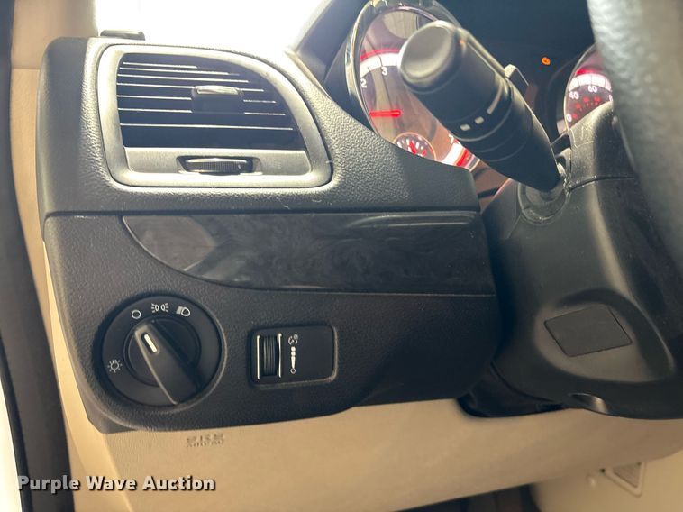 image for item DY0620 2018 Dodge Grand Caravan handicap accessible van