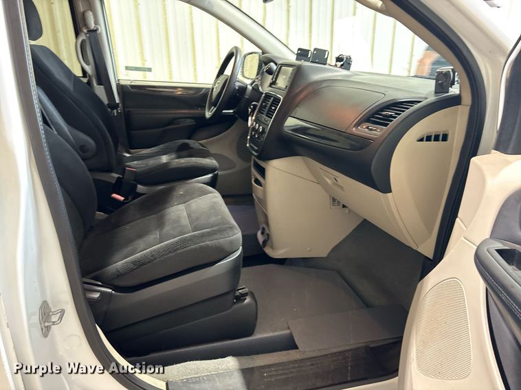 image for item DY0620 2018 Dodge Grand Caravan handicap accessible van