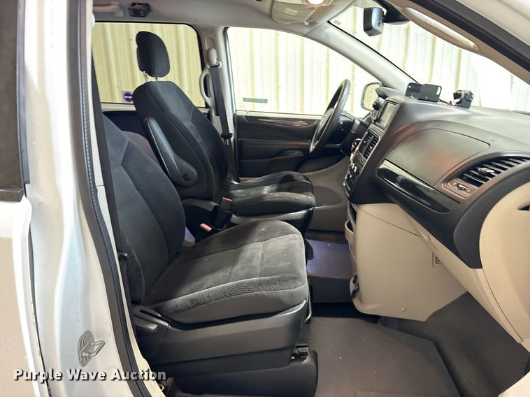 image for item DY0620 2018 Dodge Grand Caravan handicap accessible van