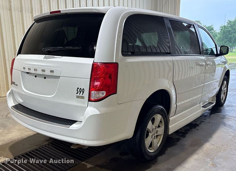 image for item DY0621 2017 Dodge Grand Caravan handicap accessible van