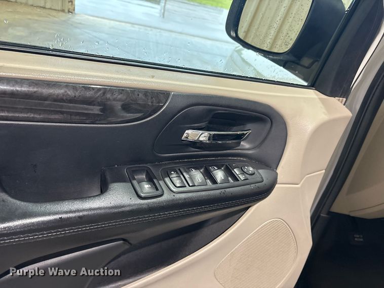 image for item DY0621 2017 Dodge Grand Caravan handicap accessible van