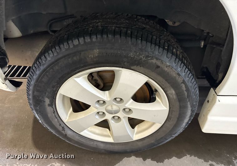 image for item DY0621 2017 Dodge Grand Caravan handicap accessible van