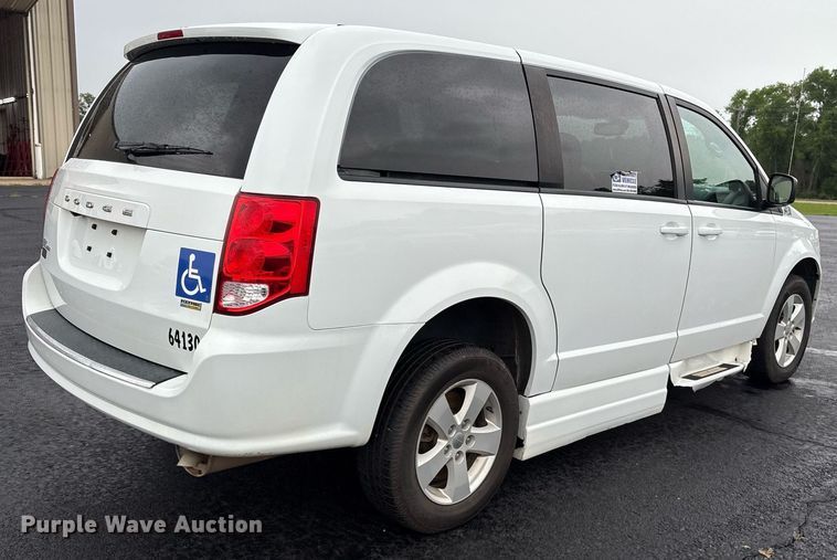image for item DY0622 2018 Dodge Grand Caravan handicap accessible van