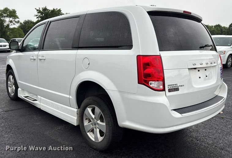 image for item DY0622 2018 Dodge Grand Caravan handicap accessible van