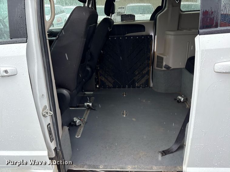 image for item DY0622 2018 Dodge Grand Caravan handicap accessible van